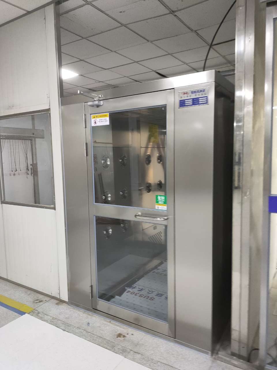 河南金饒空氣凈化工程有限公司風(fēng)淋室安裝